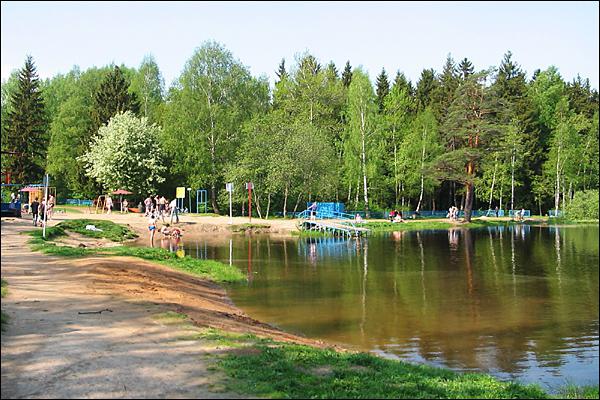 スヴェドロフスク地方の湖：素晴らしい休日と壮大な釣り